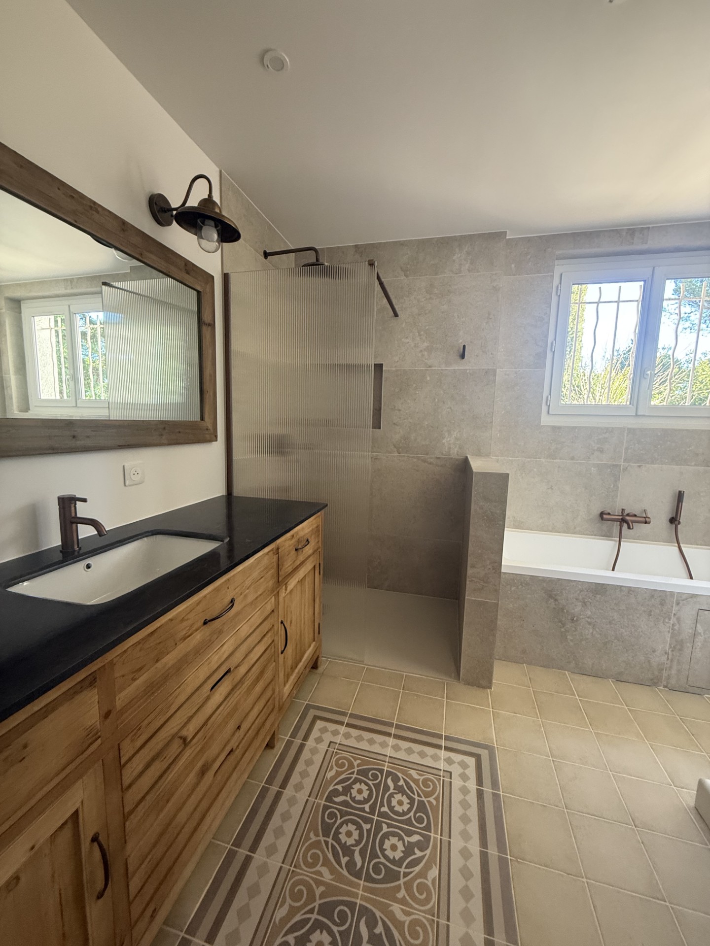 Après rénovation salle de bain haut de gamme